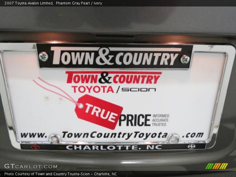 Phantom Gray Pearl / Ivory 2007 Toyota Avalon Limited