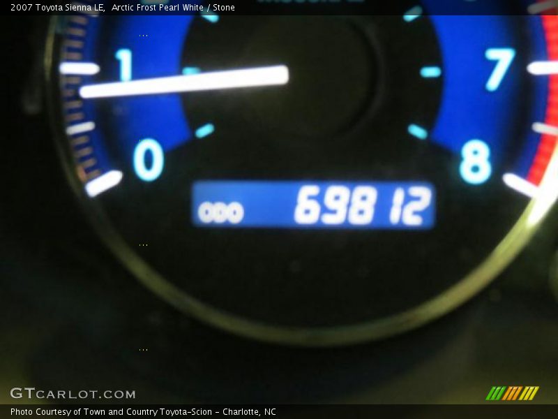 Arctic Frost Pearl White / Stone 2007 Toyota Sienna LE