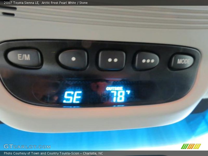 Arctic Frost Pearl White / Stone 2007 Toyota Sienna LE