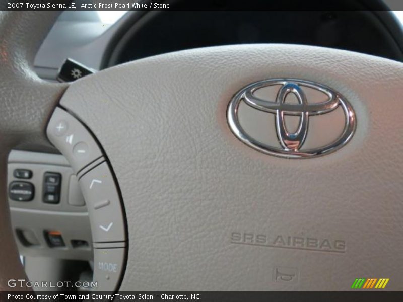 Arctic Frost Pearl White / Stone 2007 Toyota Sienna LE