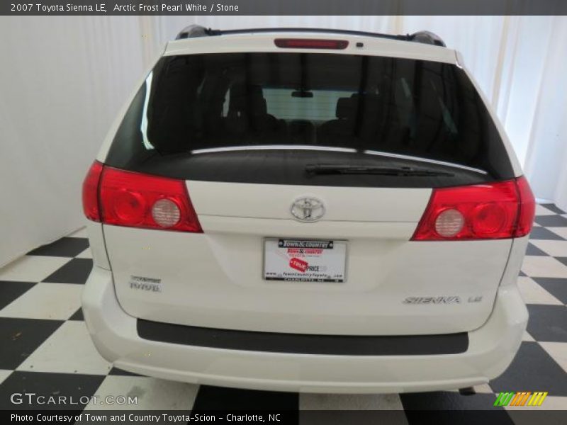 Arctic Frost Pearl White / Stone 2007 Toyota Sienna LE