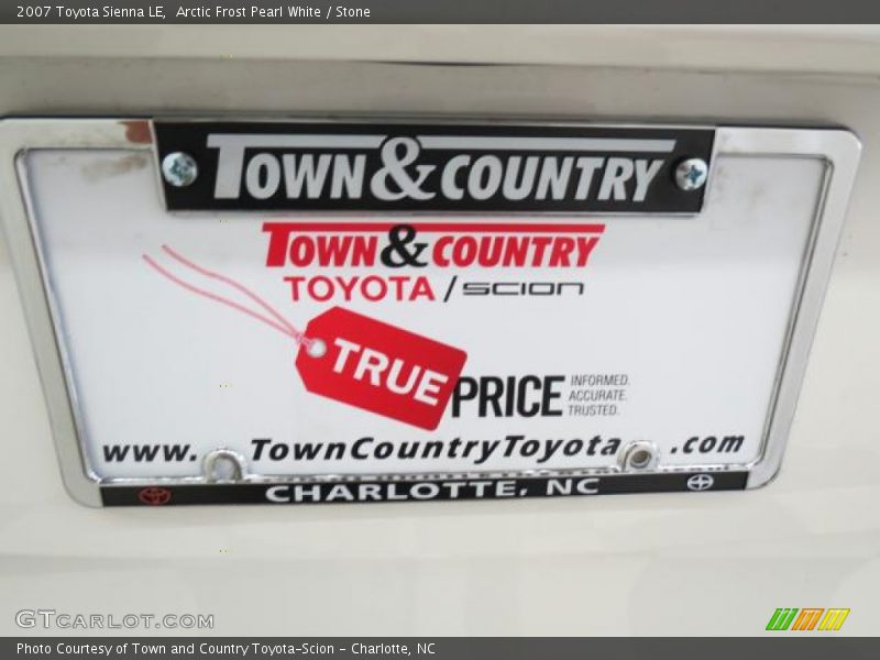 Arctic Frost Pearl White / Stone 2007 Toyota Sienna LE