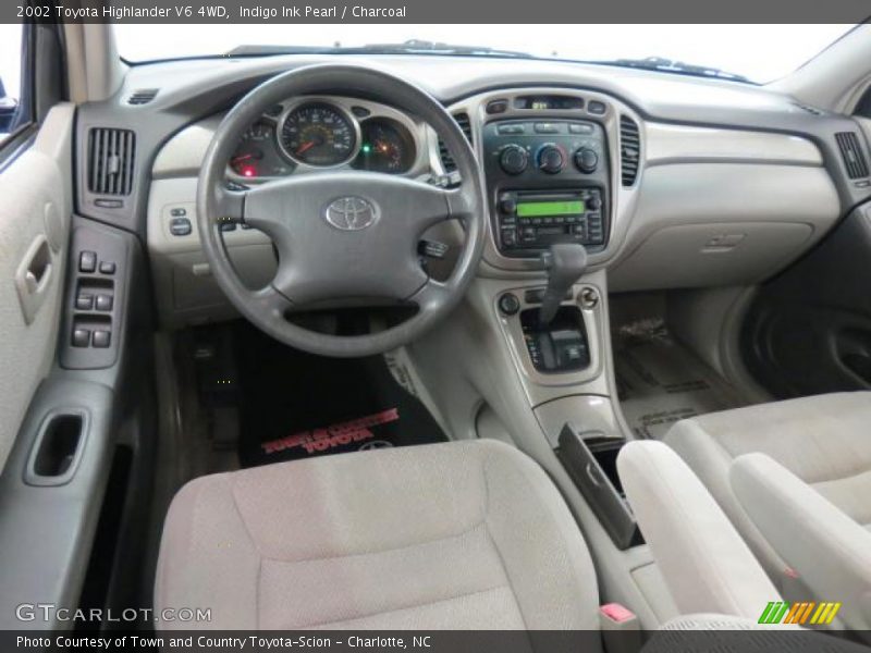 Indigo Ink Pearl / Charcoal 2002 Toyota Highlander V6 4WD