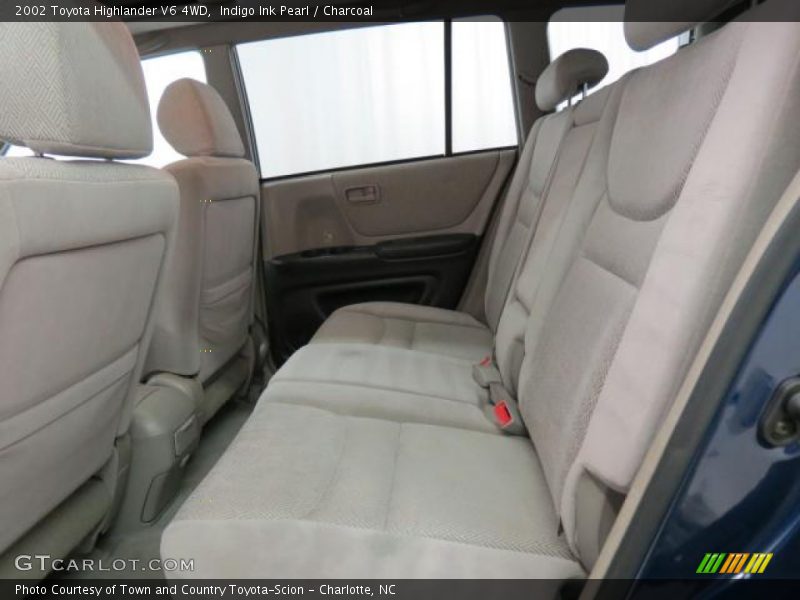 Indigo Ink Pearl / Charcoal 2002 Toyota Highlander V6 4WD