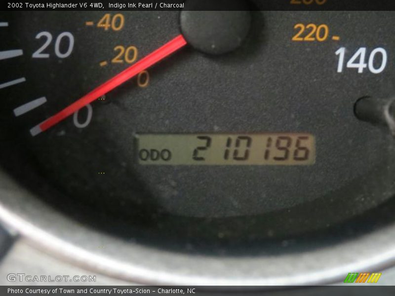 Indigo Ink Pearl / Charcoal 2002 Toyota Highlander V6 4WD
