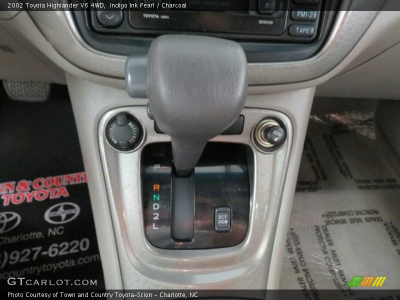 Indigo Ink Pearl / Charcoal 2002 Toyota Highlander V6 4WD