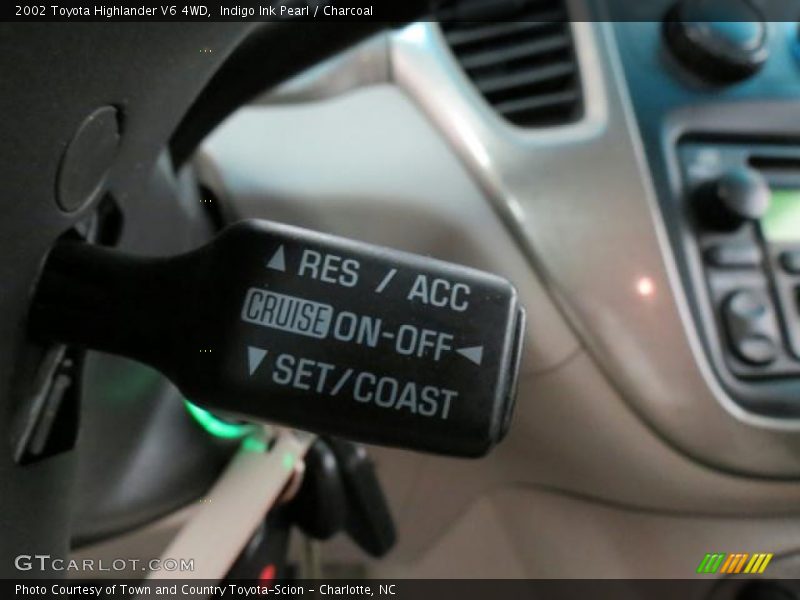 Indigo Ink Pearl / Charcoal 2002 Toyota Highlander V6 4WD
