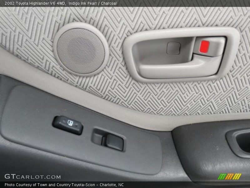 Indigo Ink Pearl / Charcoal 2002 Toyota Highlander V6 4WD