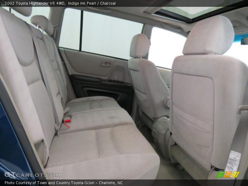 Indigo Ink Pearl / Charcoal 2002 Toyota Highlander V6 4WD