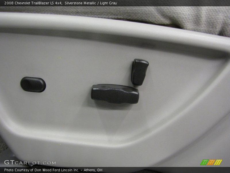 Silverstone Metallic / Light Gray 2008 Chevrolet TrailBlazer LS 4x4