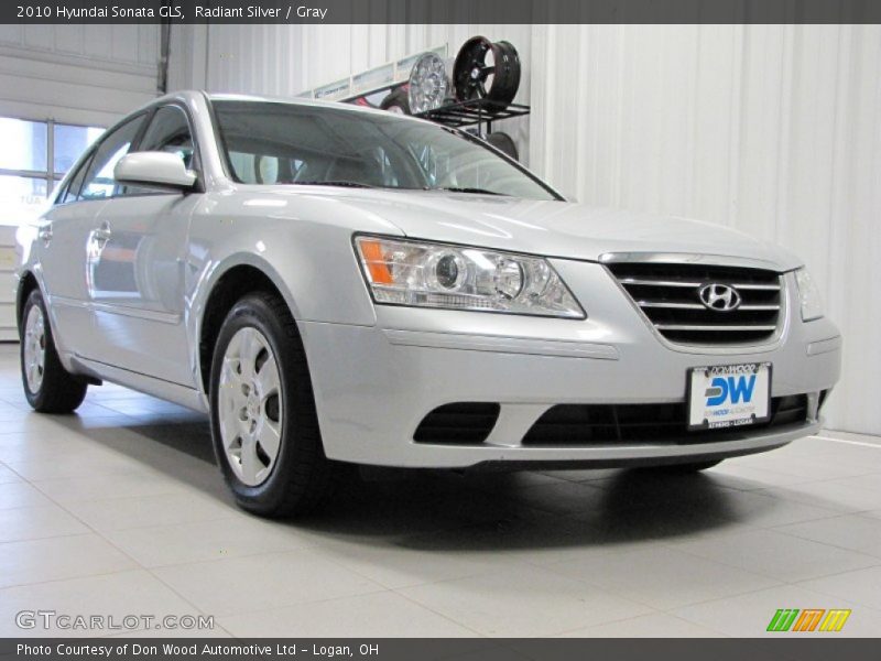 Radiant Silver / Gray 2010 Hyundai Sonata GLS