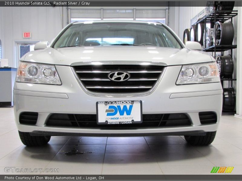 Radiant Silver / Gray 2010 Hyundai Sonata GLS