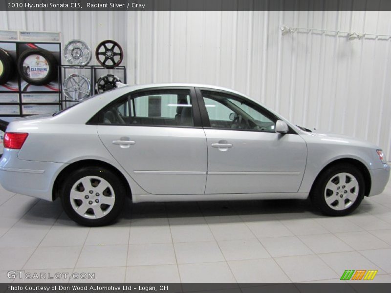 Radiant Silver / Gray 2010 Hyundai Sonata GLS