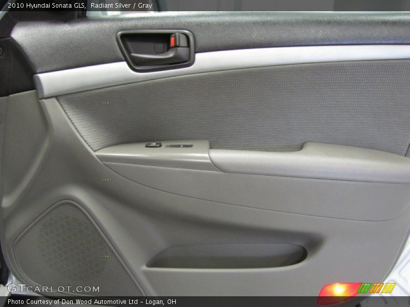 Radiant Silver / Gray 2010 Hyundai Sonata GLS