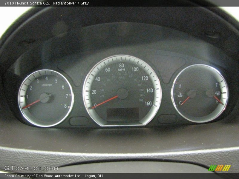 Radiant Silver / Gray 2010 Hyundai Sonata GLS