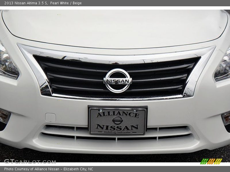 Pearl White / Beige 2013 Nissan Altima 3.5 S