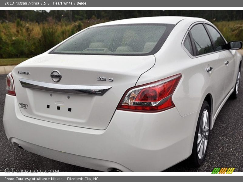 Pearl White / Beige 2013 Nissan Altima 3.5 S
