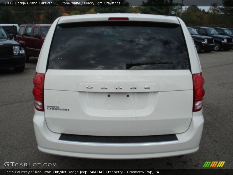 Stone White / Black/Light Graystone 2013 Dodge Grand Caravan SE
