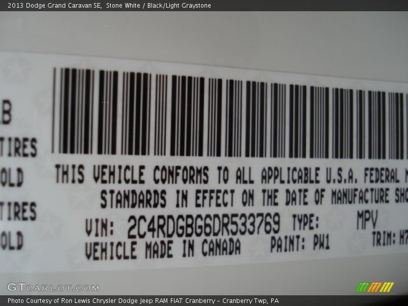 Stone White / Black/Light Graystone 2013 Dodge Grand Caravan SE