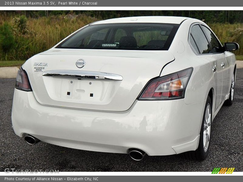 Pearl White / Charcoal 2013 Nissan Maxima 3.5 SV