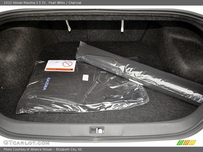 Pearl White / Charcoal 2013 Nissan Maxima 3.5 SV