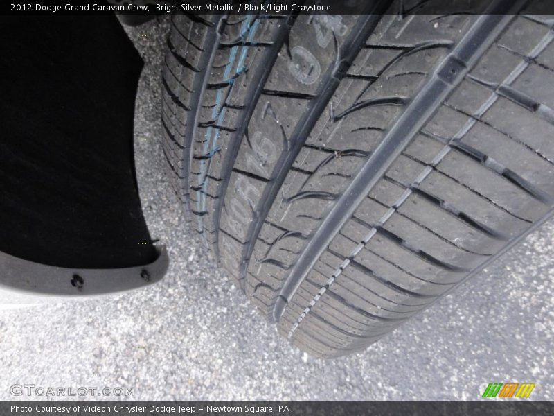 Bright Silver Metallic / Black/Light Graystone 2012 Dodge Grand Caravan Crew