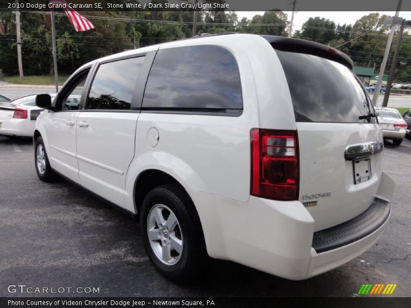 Stone White / Dark Slate Gray/Light Shale 2010 Dodge Grand Caravan SE
