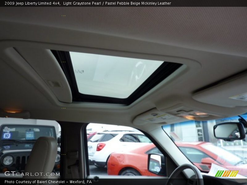 Light Graystone Pearl / Pastel Pebble Beige Mckinley Leather 2009 Jeep Liberty Limited 4x4