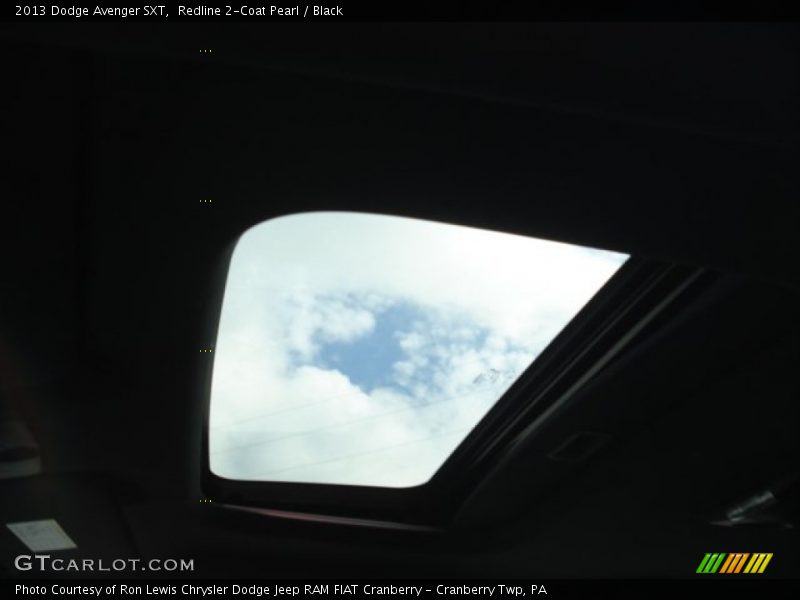 Redline 2-Coat Pearl / Black 2013 Dodge Avenger SXT