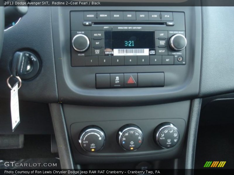 Redline 2-Coat Pearl / Black 2013 Dodge Avenger SXT