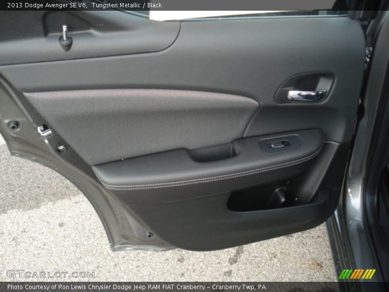 Tungsten Metallic / Black 2013 Dodge Avenger SE V6