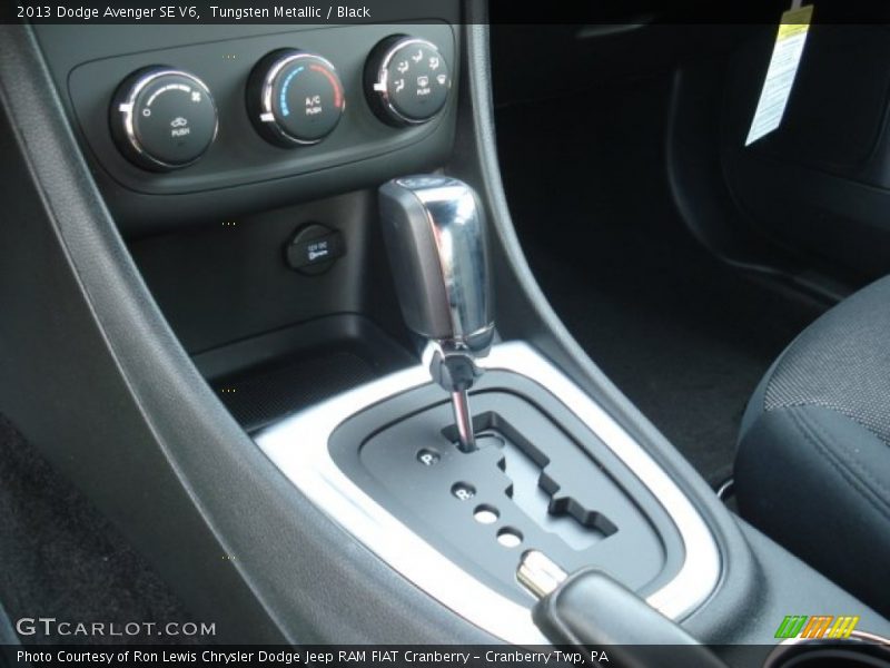 Tungsten Metallic / Black 2013 Dodge Avenger SE V6