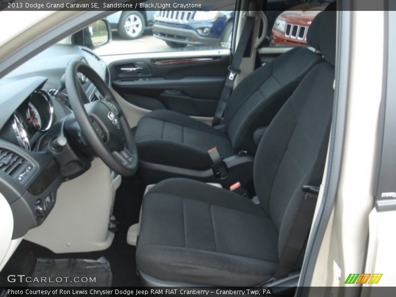 Sandstone / Black/Light Graystone 2013 Dodge Grand Caravan SE