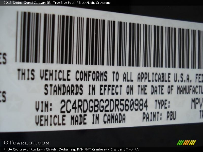 True Blue Pearl / Black/Light Graystone 2013 Dodge Grand Caravan SE
