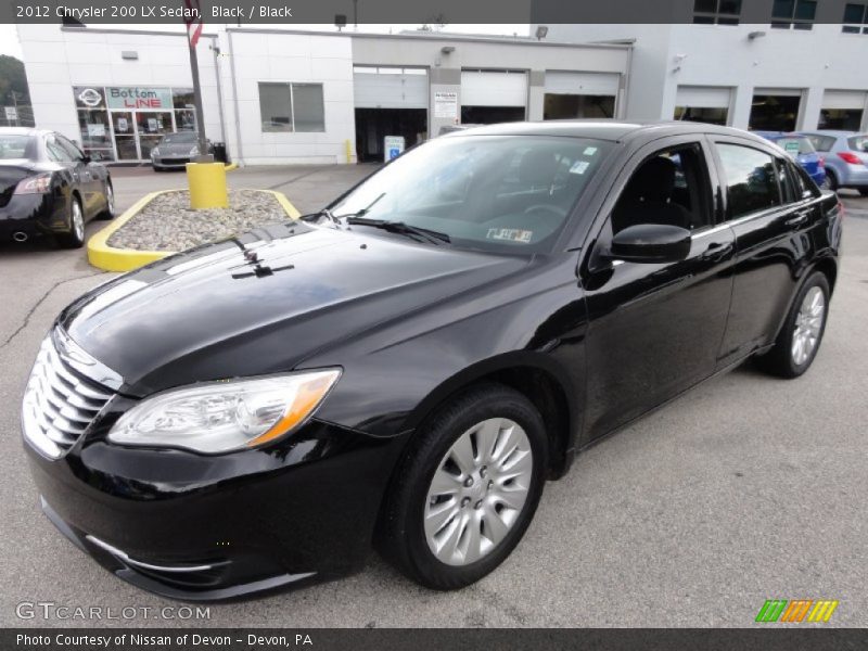 Front 3/4 View of 2012 200 LX Sedan