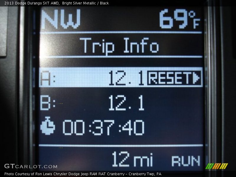 Bright Silver Metallic / Black 2013 Dodge Durango SXT AWD