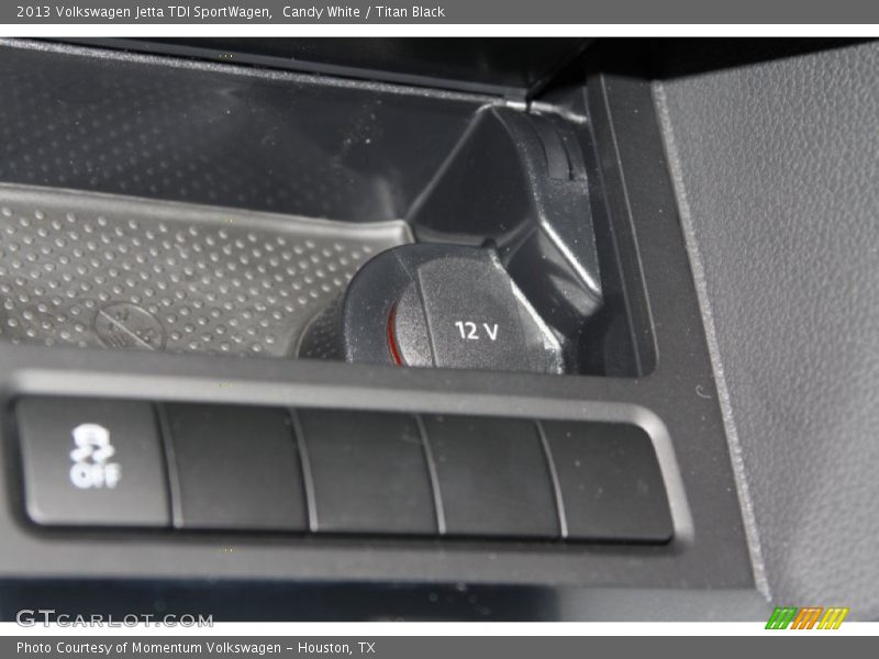 Candy White / Titan Black 2013 Volkswagen Jetta TDI SportWagen