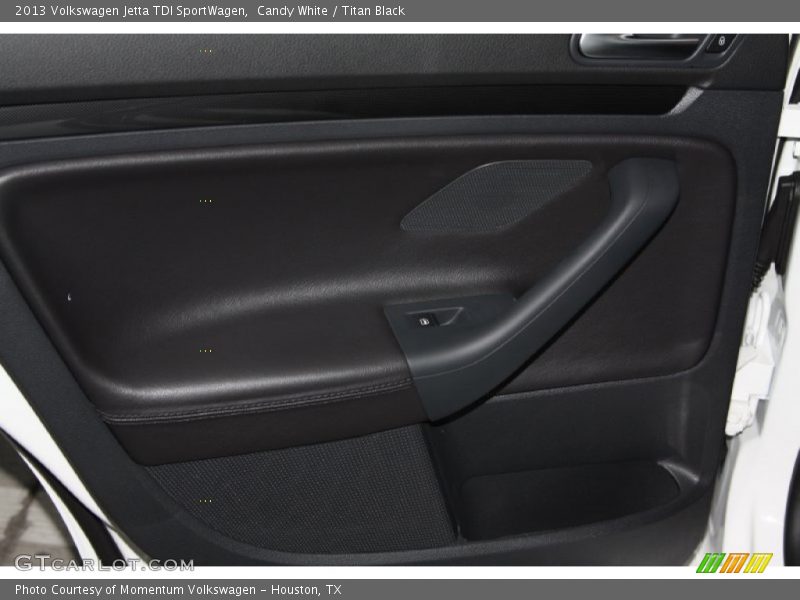 Candy White / Titan Black 2013 Volkswagen Jetta TDI SportWagen