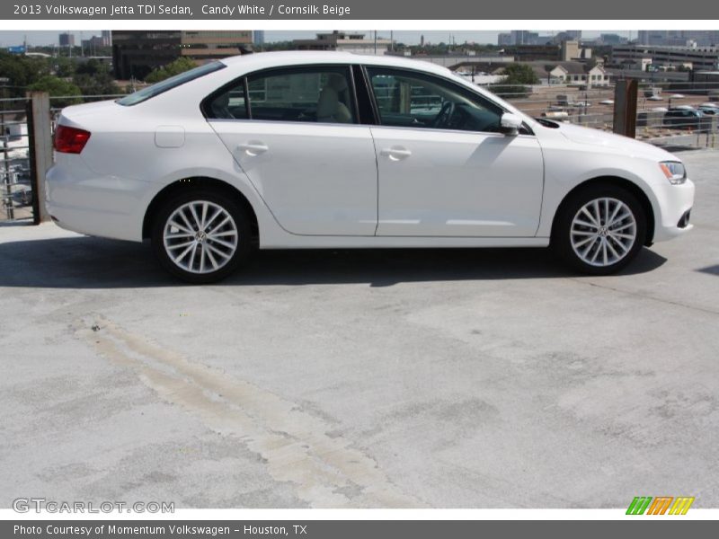 Candy White / Cornsilk Beige 2013 Volkswagen Jetta TDI Sedan