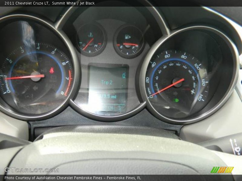 Summit White / Jet Black 2011 Chevrolet Cruze LT