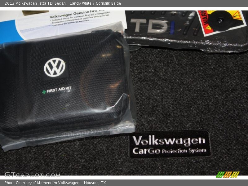 Candy White / Cornsilk Beige 2013 Volkswagen Jetta TDI Sedan