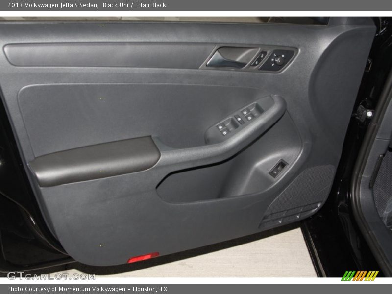 Black Uni / Titan Black 2013 Volkswagen Jetta S Sedan