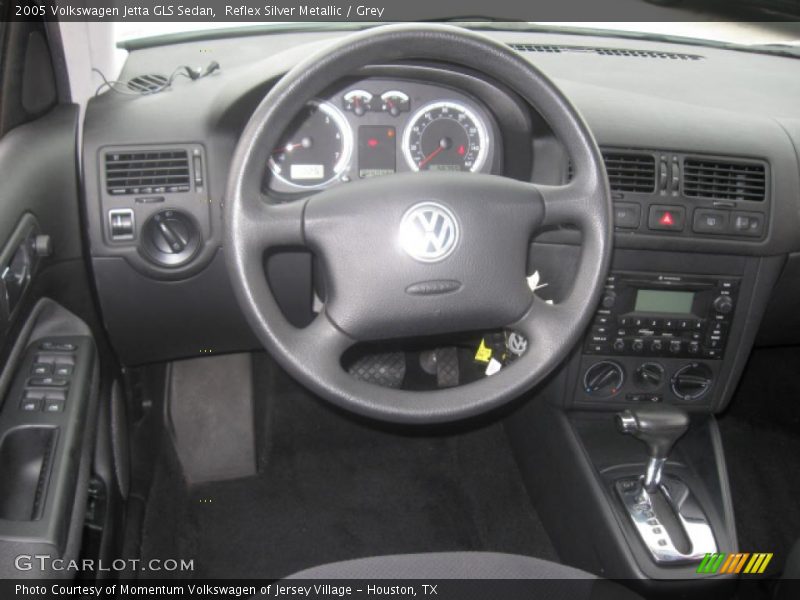 Reflex Silver Metallic / Grey 2005 Volkswagen Jetta GLS Sedan