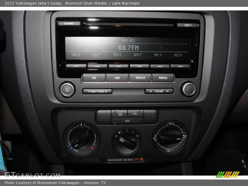Moonrock Silver Metallic / Latte Macchiato 2013 Volkswagen Jetta S Sedan