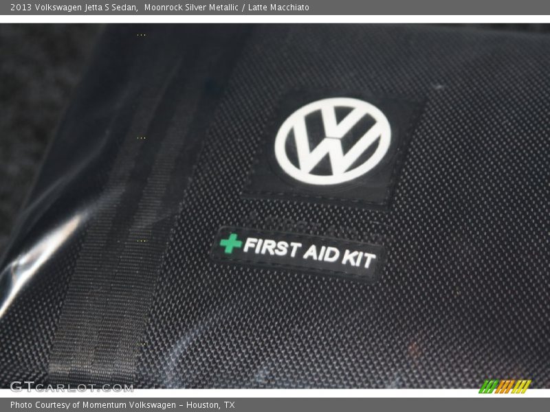 Moonrock Silver Metallic / Latte Macchiato 2013 Volkswagen Jetta S Sedan
