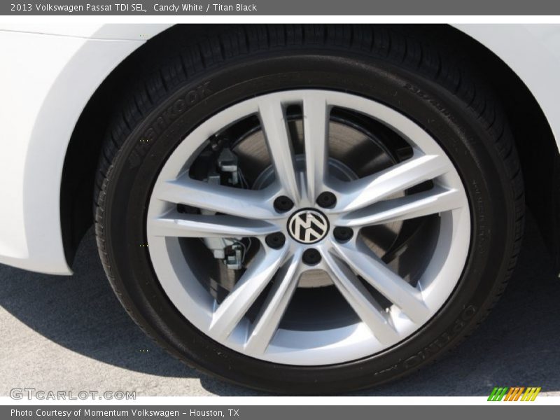 Candy White / Titan Black 2013 Volkswagen Passat TDI SEL
