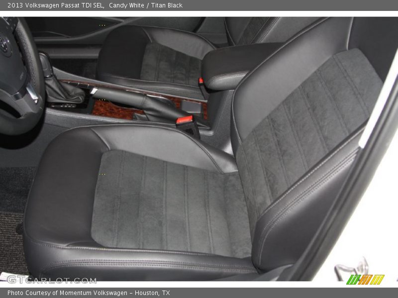 Candy White / Titan Black 2013 Volkswagen Passat TDI SEL
