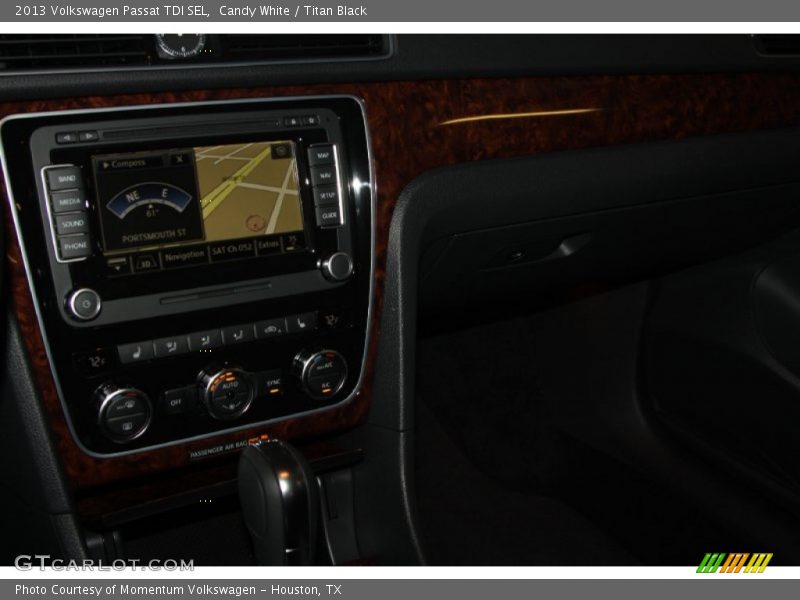Candy White / Titan Black 2013 Volkswagen Passat TDI SEL