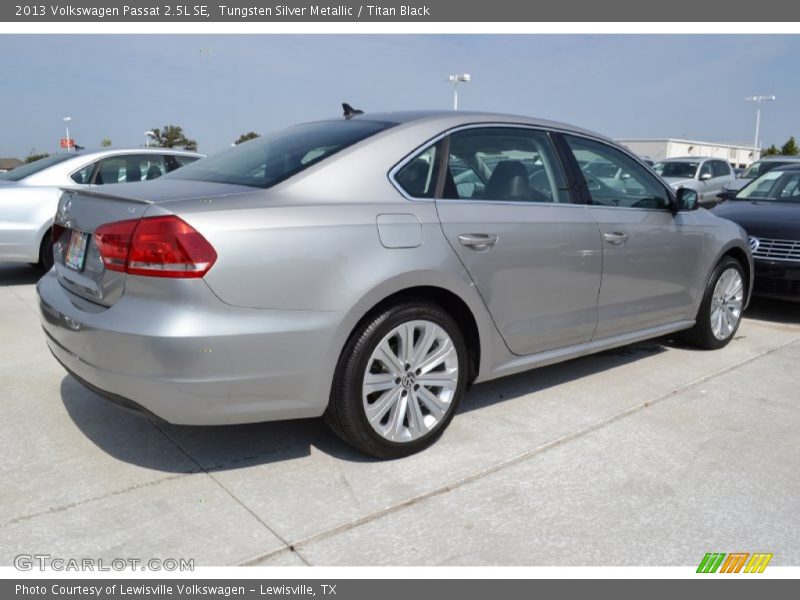 Tungsten Silver Metallic / Titan Black 2013 Volkswagen Passat 2.5L SE