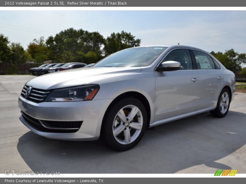 Reflex Silver Metallic / Titan Black 2013 Volkswagen Passat 2.5L SE